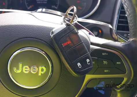 2020 Jeep Grand Cherokee Laredo E 4X2 z USA, uszkodzony, nr VIN 1C4RJEAG1LC245566